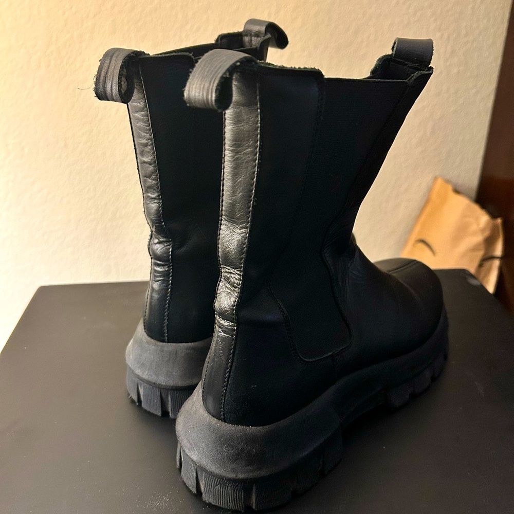 Black Chunky Chelsea Boots - Picture 4 of 6